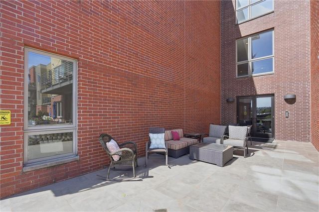 4521 Wornall Road 211, Kansas City, MO 64111