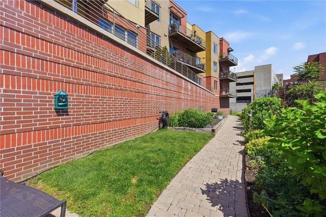 4521 Wornall Road 211, Kansas City, MO 64111
