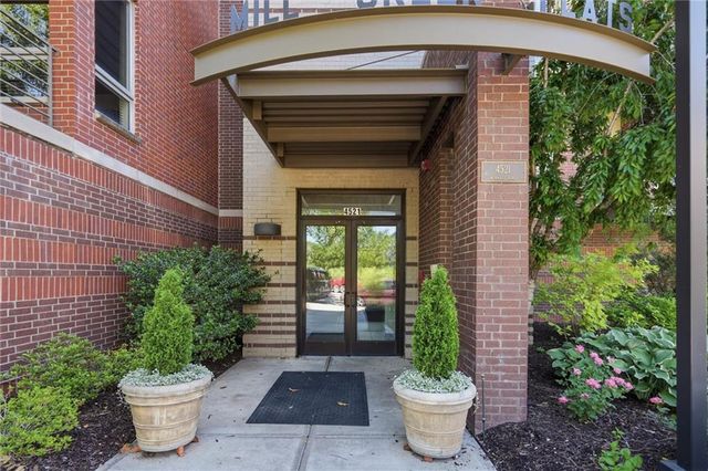 4521 Wornall Road 211, Kansas City, MO 64111