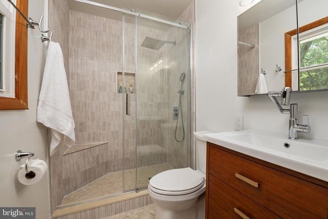 104 GROH LN, Annapolis, MD 21403