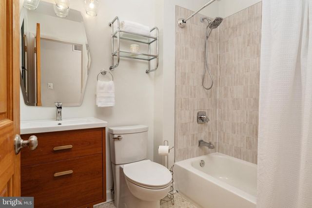 104 GROH LN, Annapolis, MD 21403