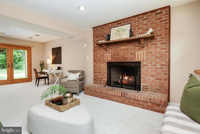 104 GROH LN, Annapolis, MD 21403
