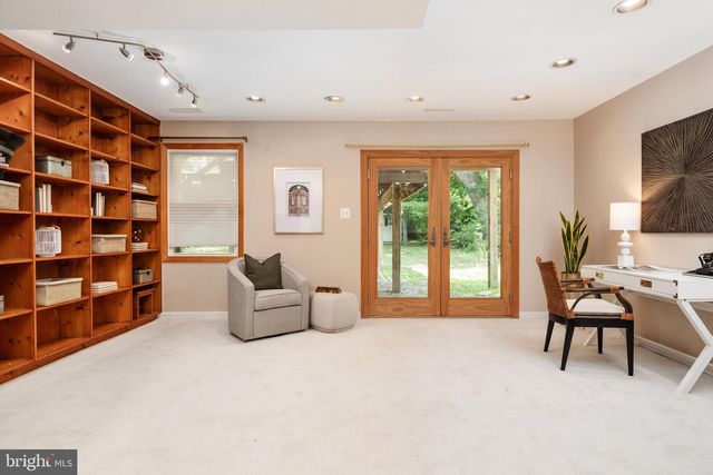 104 GROH LN, Annapolis, MD 21403