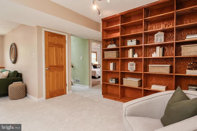 104 GROH LN, Annapolis, MD 21403