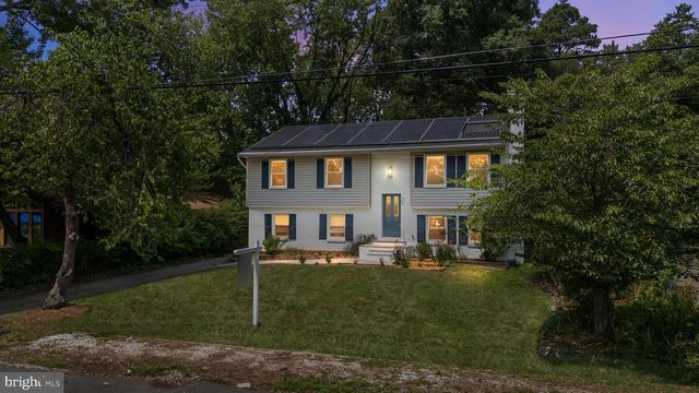 104 GROH LN, Annapolis, MD 21403