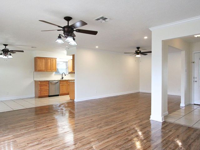 3810 Bonita Lane, La Porte, TX 77571