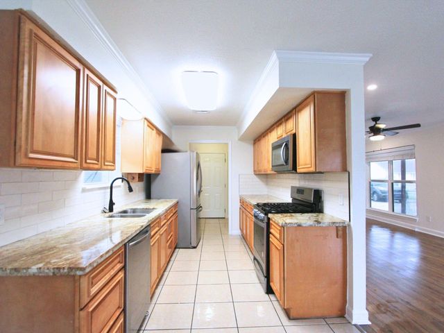 3810 Bonita Lane, La Porte, TX 77571