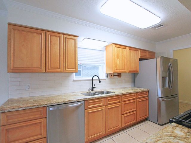 3810 Bonita Lane, La Porte, TX 77571