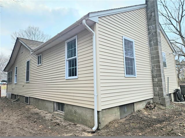 82 Wood Street, Coventry, RI 02816