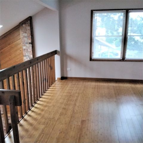 9303 WHITEHALL Lane 9303, Orland Park, IL 60462