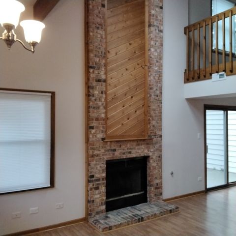 9303 WHITEHALL Lane 9303, Orland Park, IL 60462