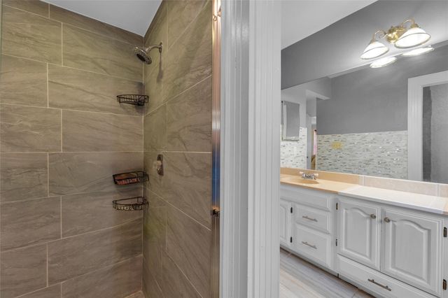 9802 NW 75th Court, Tamarac, FL 33321