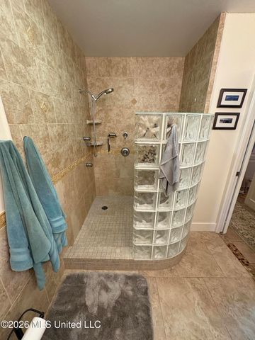 2359 Sandalwood Place, Gautier, MS 39553