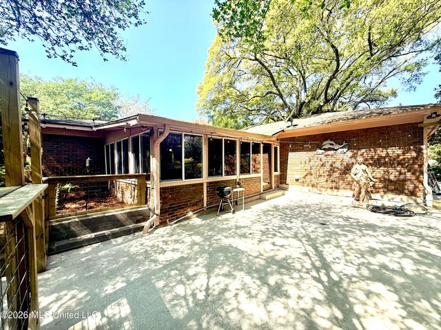 2359 Sandalwood Place, Gautier, MS 39553