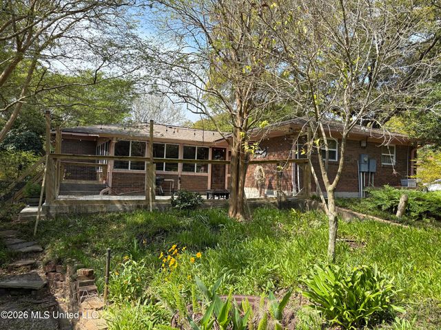 2359 Sandalwood Place, Gautier, MS 39553