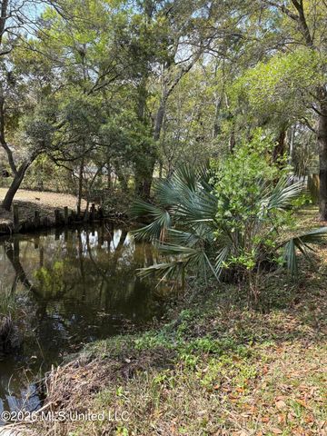 2359 Sandalwood Place, Gautier, MS 39553