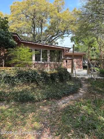 2359 Sandalwood Place, Gautier, MS 39553