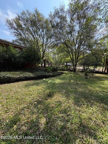 2359 Sandalwood Place, Gautier, MS 39553