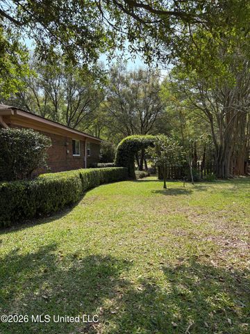 2359 Sandalwood Place, Gautier, MS 39553