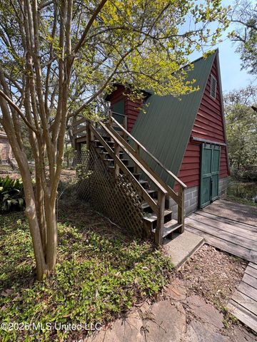 2359 Sandalwood Place, Gautier, MS 39553