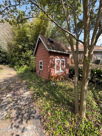 2359 Sandalwood Place, Gautier, MS 39553