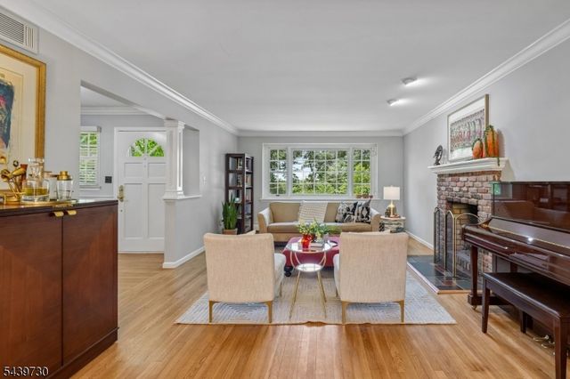 36 Wentworth Dr, Berkeley Heights Twp., NJ 07922