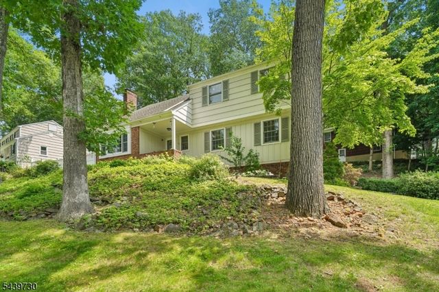 36 Wentworth Dr, Berkeley Heights Twp., NJ 07922