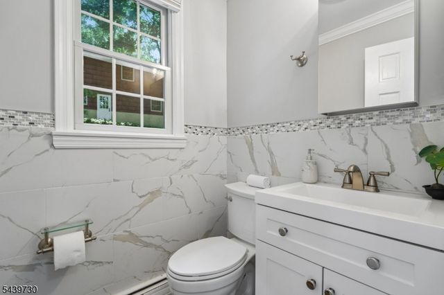 36 Wentworth Dr, Berkeley Heights Twp., NJ 07922