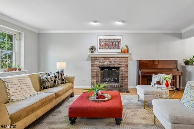 36 Wentworth Dr, Berkeley Heights Twp., NJ 07922