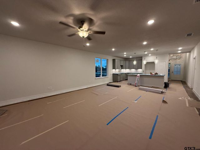 648 Prince Lane, Tyler, TX 75704