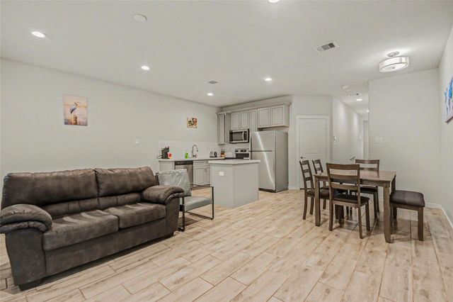 3013 Wilmington Street C, Houston, TX 77051