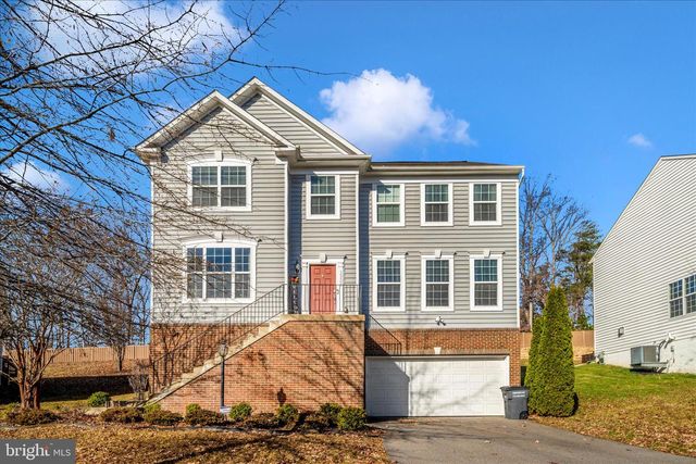 15845 EAGLE FEATHER DR, Woodbridge, VA 22191