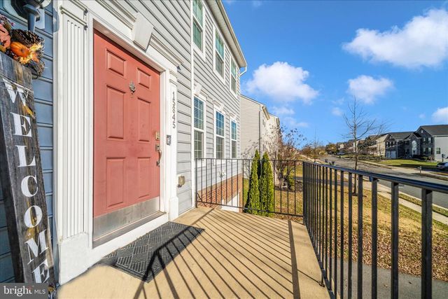 15845 EAGLE FEATHER DR, Woodbridge, VA 22191