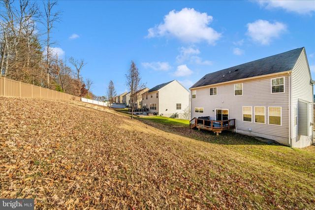 15845 EAGLE FEATHER DR, Woodbridge, VA 22191