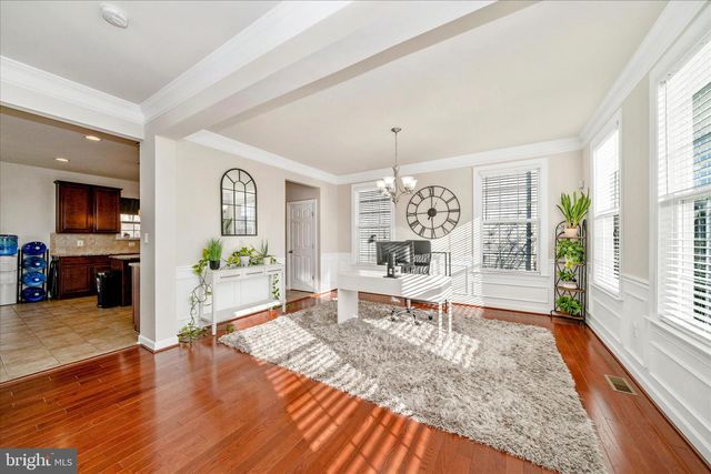 15845 EAGLE FEATHER DR, Woodbridge, VA 22191