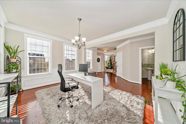 15845 EAGLE FEATHER DR, Woodbridge, VA 22191