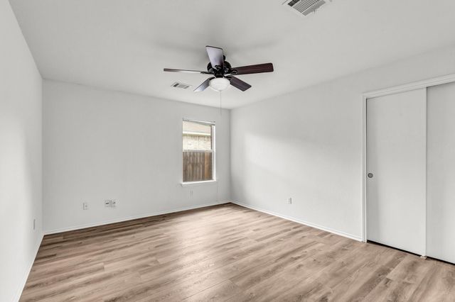 609 Golden Gate DR, Leander, TX 78641
