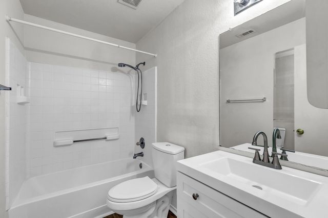 609 Golden Gate DR, Leander, TX 78641