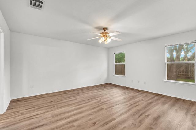 609 Golden Gate DR, Leander, TX 78641