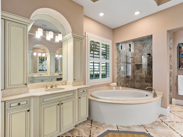 16214 BAYCROSS DRIVE, Lakewood Ranch, FL 34202