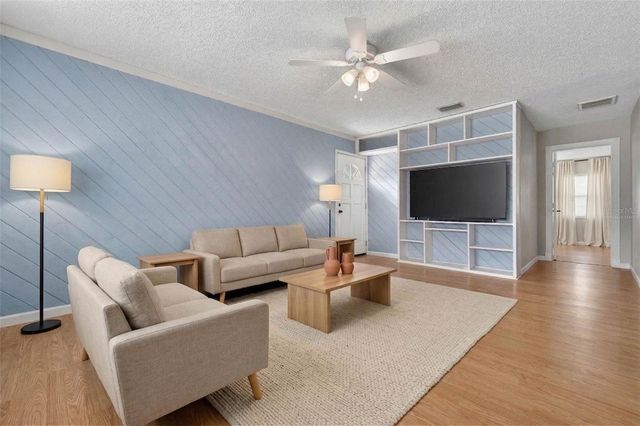 370 E COLUMBIA STREET, Lake Alfred, FL 33850