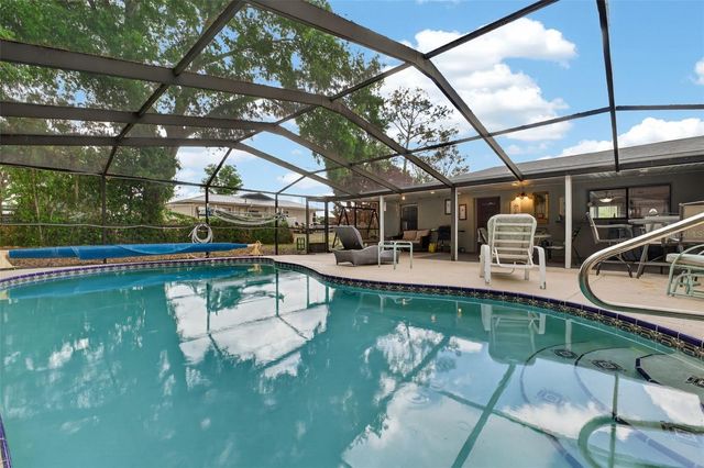 370 E COLUMBIA STREET, Lake Alfred, FL 33850