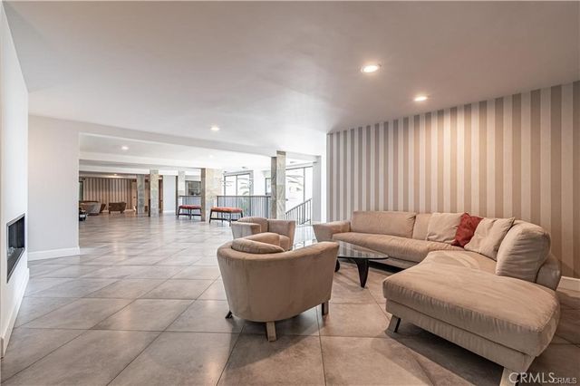 1230 Horn Avenue 307, West Hollywood, CA 90069