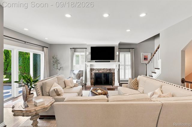2501 Dorchester Road, Birmingham, MI 48009