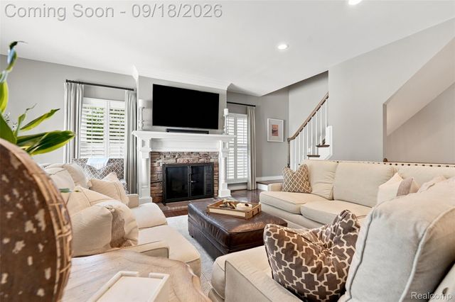2501 Dorchester Road, Birmingham, MI 48009