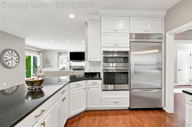 2501 Dorchester Road, Birmingham, MI 48009