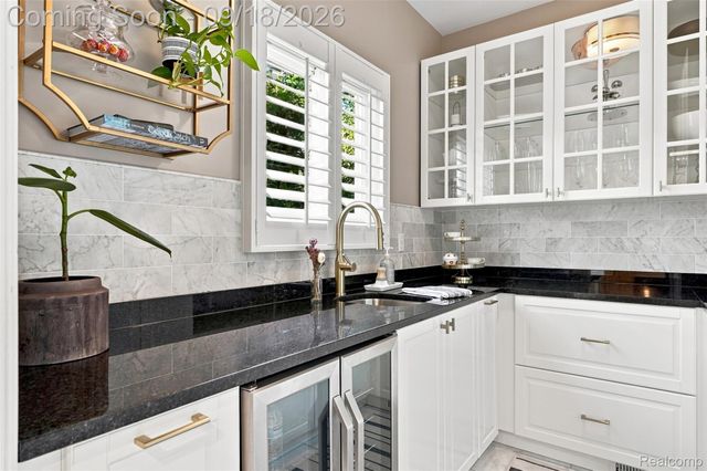 2501 Dorchester Road, Birmingham, MI 48009