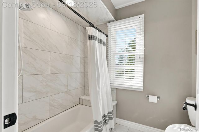 2501 Dorchester Road, Birmingham, MI 48009