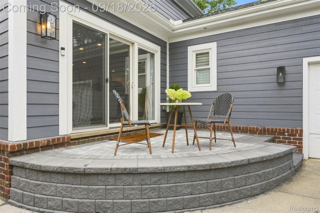 2501 Dorchester Road, Birmingham, MI 48009