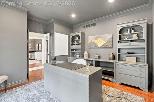 2501 Dorchester Road, Birmingham, MI 48009